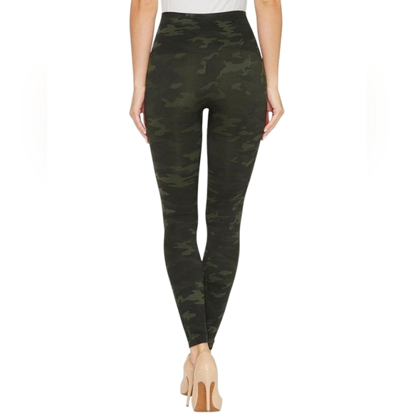 SPANX Look At Me High Rise Seamless Leggings Green Camo Activewaer Size L - Picture 2 of 5